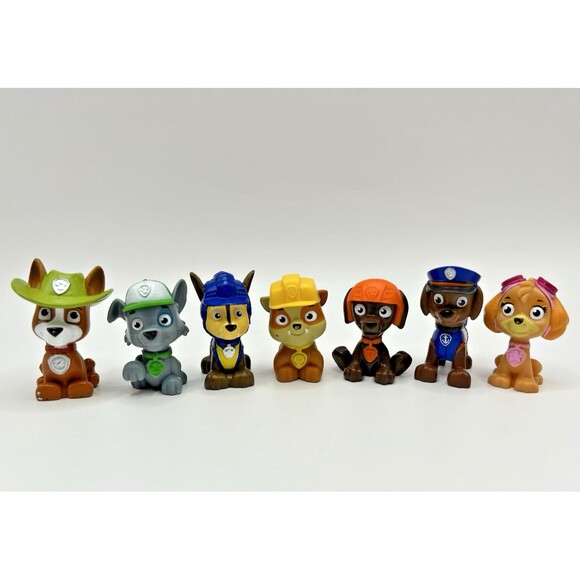 Paw Patrol Mini Figures Lot of 7 Mini Cake Toppers Tracker Rocky Zuma Skye Chase - Picture 6 of 6